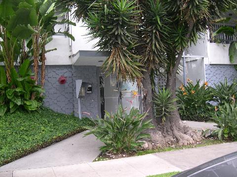 345 S. Doheny Dr.Beverly Hills,&nbsp;CA&nbsp;90211